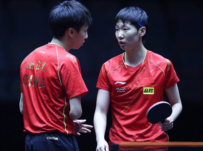 瞬间的背后 瞬间的背后